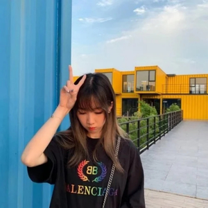 欧美老年夫妻裸体海滩视频
